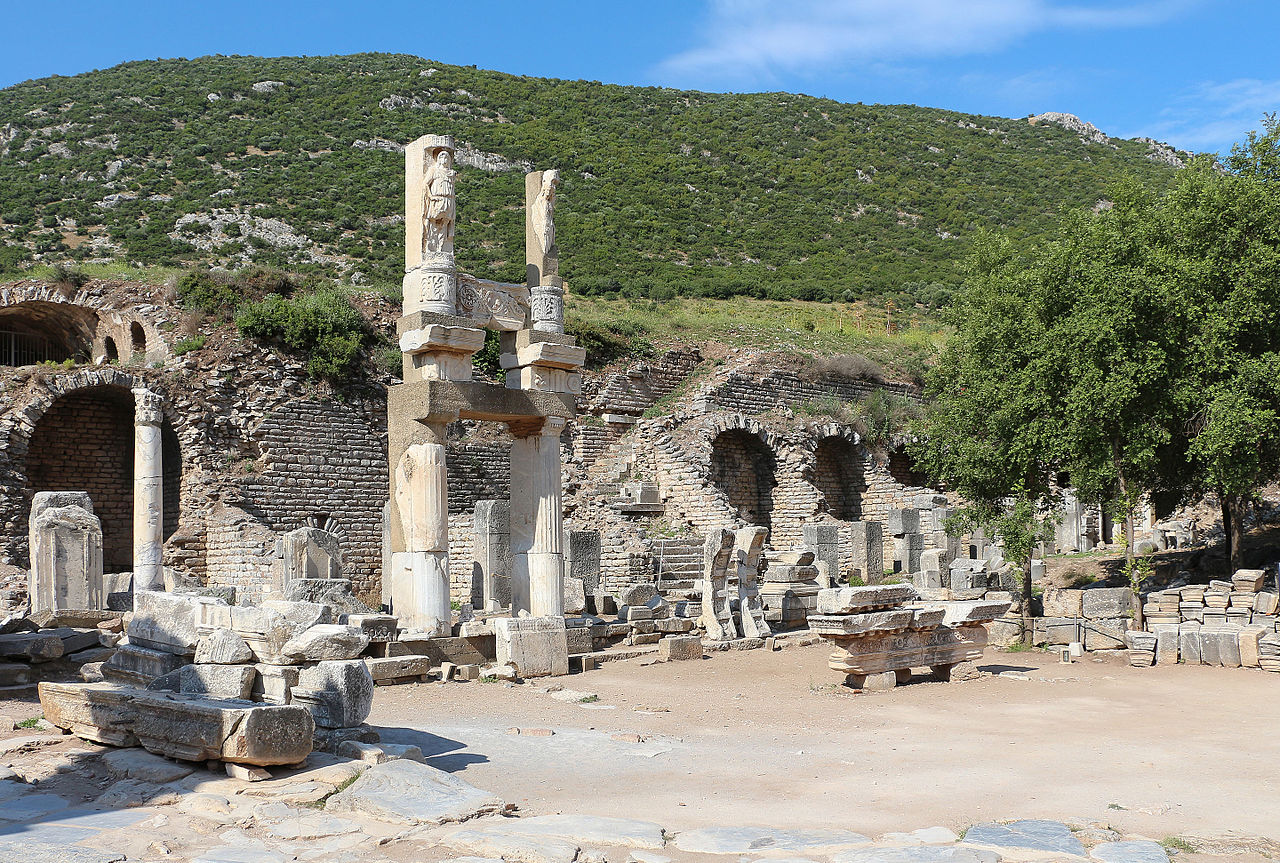 Ephesus_-_Temple_of_Domitian_01