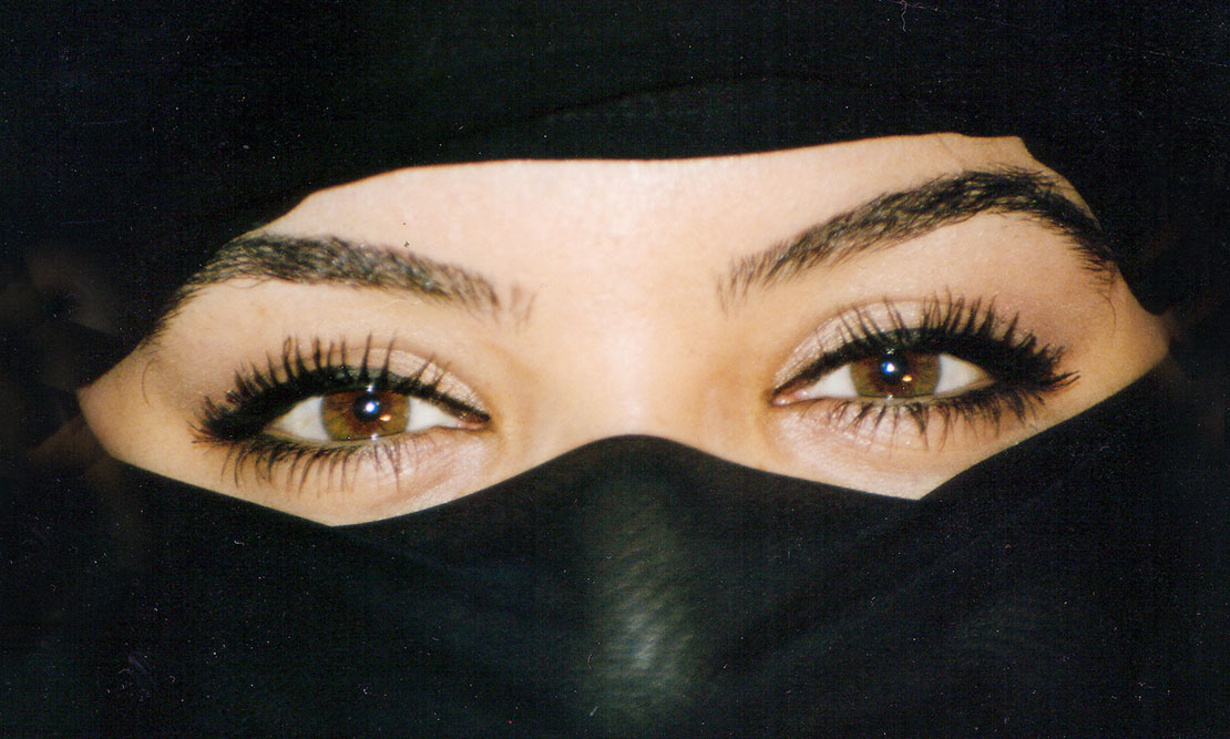 ArabianEyesPhotocaseWK